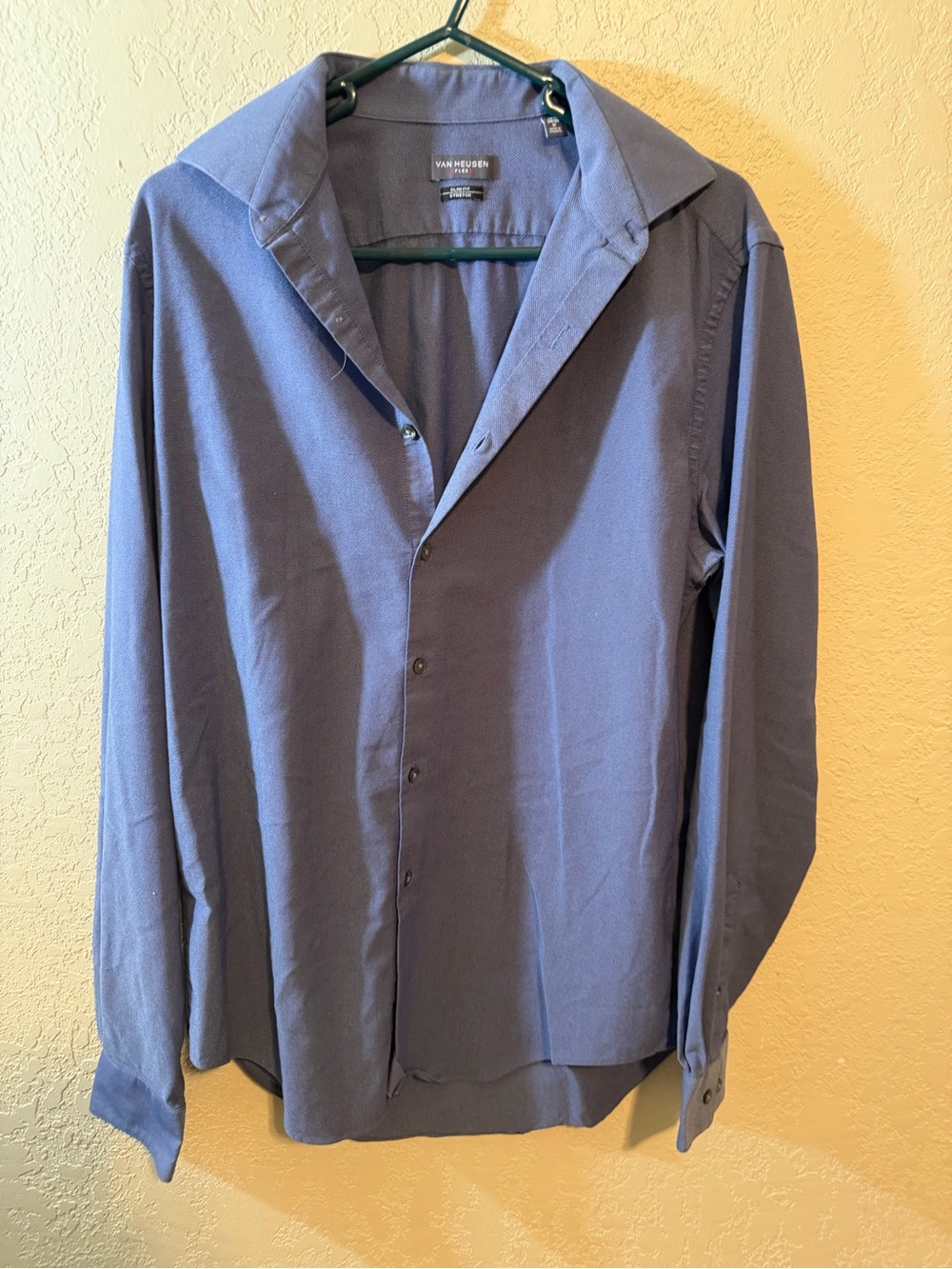NWOT Men’s Van Heusen Flex Slim Fit Long Sleeve Dress Shirt